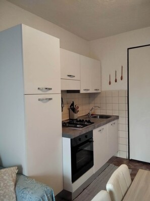 Four à micro-ondes, surface de cuisson