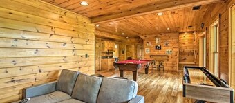 Blue Ridge Luxury Cabin w/ Views, Movie Theater, EV Charger & Hot Tub