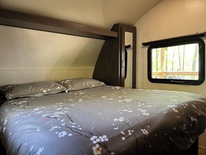 2 bedrooms - Camper/ RV to Relax - camping (Hardin)