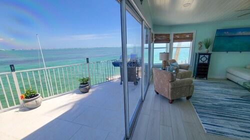 Emerald Seas - Florida Keys Ocean Front Paradise!