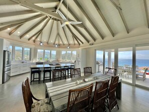 تناول الطعام