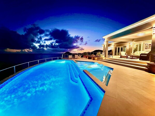 Outdoor pool, a heated pool