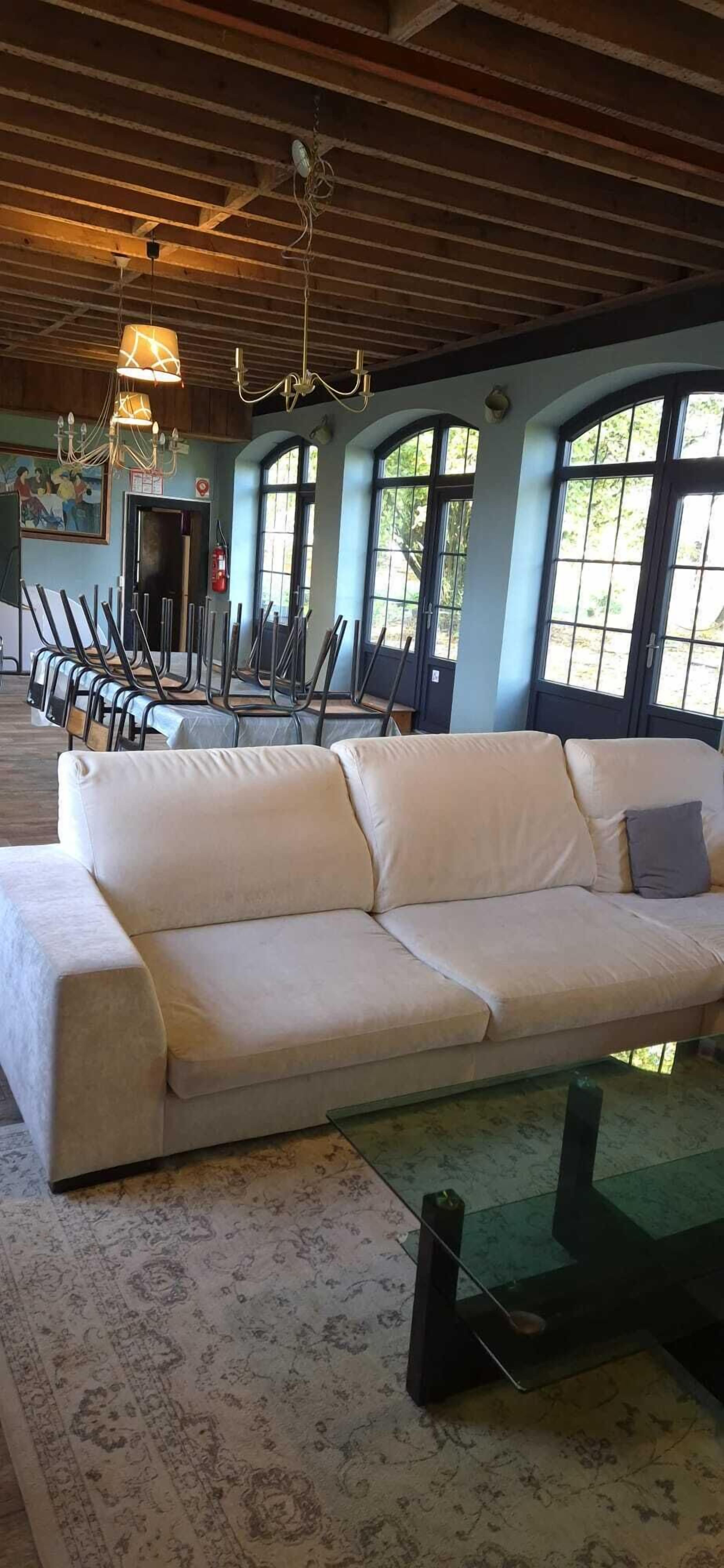 City Townhome | Living area