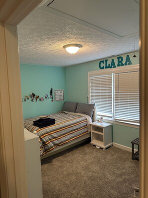 3 bedrooms, free WiFi, bed sheets