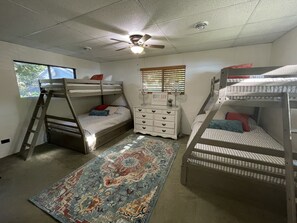 3 bedrooms, WiFi, bed sheets