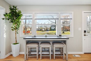 Deluxe House | Living area - Live-Work-Play in Loudoun County (Sterling)