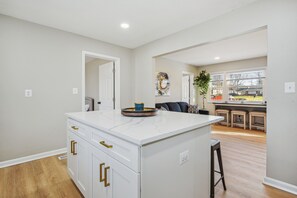 Deluxe House | Living area - Live-Work-Play in Loudoun County (Sterling)