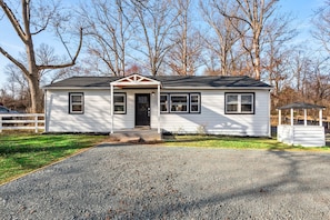 Exterior detail - Live-Work-Play in Loudoun County (Sterling)