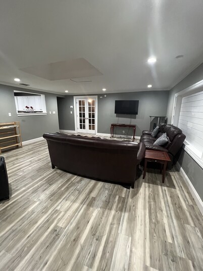 Spacious 2 bedroom 2 bathroom. 4 beds!