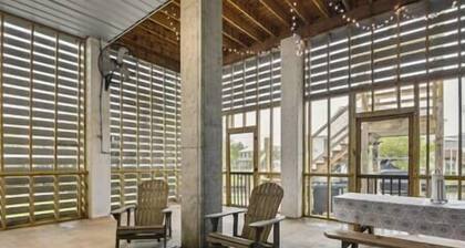Salty Dog Waterfront 3br 3.5 ba