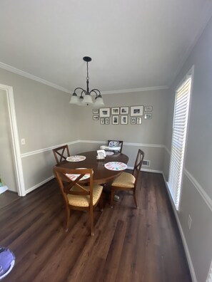 Dining - Masters Golf Rental (Columbia)