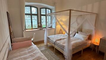 2 Schlafzimmer, Bügeleisen/Bügelbrett, Reisekinderbett, WLAN