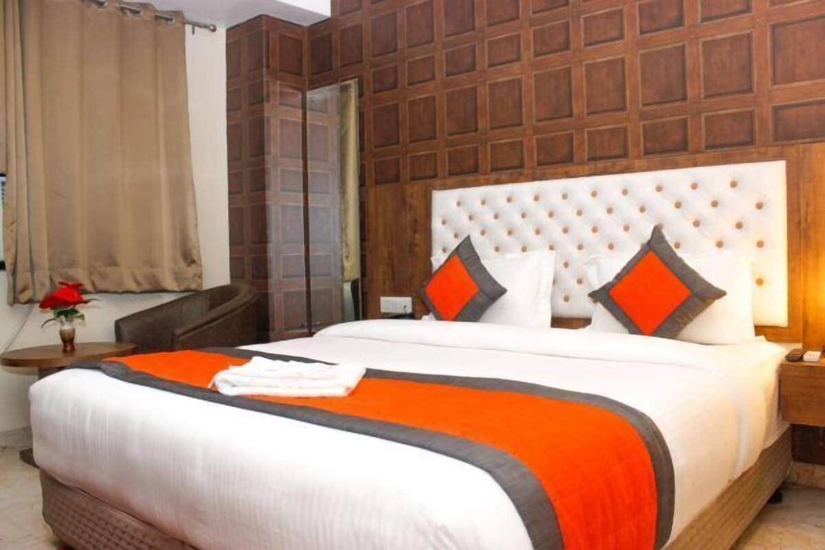 1 bedroom, soundproofing, free WiFi, bed sheets