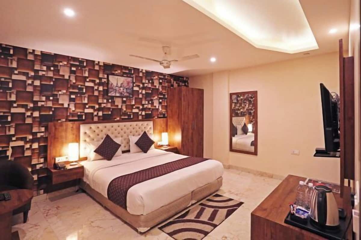 1 bedroom, soundproofing, free WiFi, bed sheets