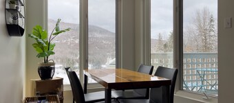 Loft Ski-in/Ski-out Stoneham resort