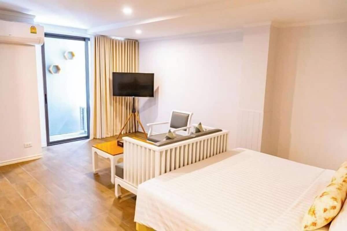 1 habitación, ropa de cama de alta calidad, escritorio y wifi gratis