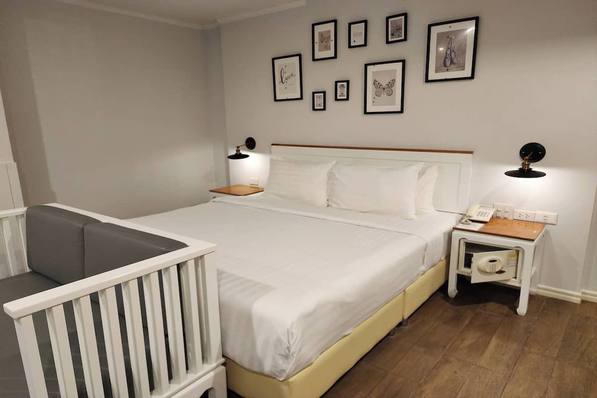 Habitación Deluxe | 1 habitación, ropa de cama de alta calidad, escritorio y wifi gratis