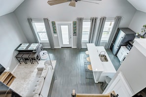 Smart TV, DVD player