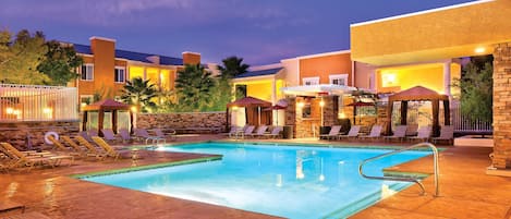 Utomhuspool