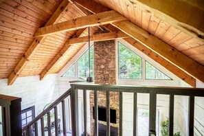 Interior - Luxurious Tiny Cabin|1mi PKWY|HOT TUB (Pigeon Forge)