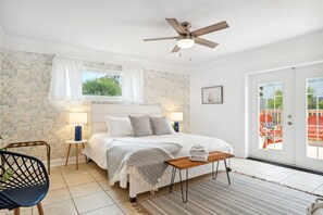 5 bedrooms, iron/ironing board, free WiFi, bed sheets