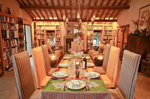 Capalbio, Elegant Villa with wonderful park.