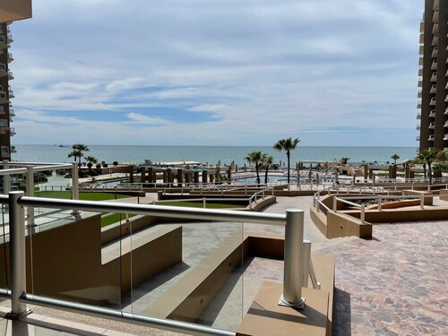 Beautiful Ground floor close to the pool-Also own adjacent unit