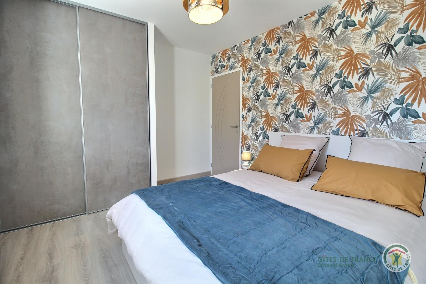 2 chambres, fer et planche à repasser, Wi-Fi gratuit, draps fournis