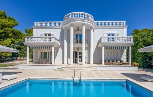 Schönes Haus mit 6 Schlafzimmern in Rab