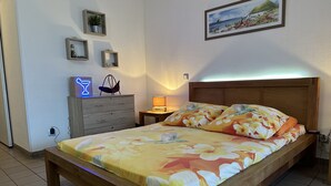 1 室のベッドルーム、WiFi、ベッドシーツ