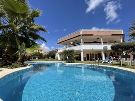 Fachada del alojamiento