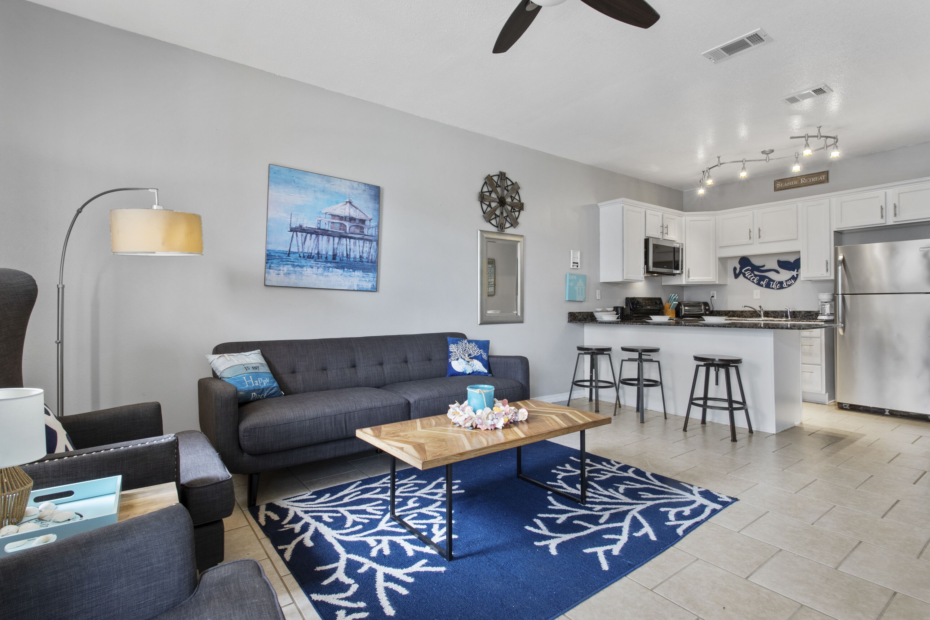 Ocean Retreat Townhome–5-minute walk from beach!