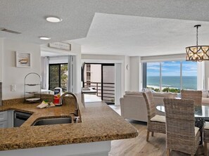 Interior - Gorgeous Direct Ocean and Pool Views! 2BR 2BA Smart TV’s Beach Chairs 4th Floor (Hilton Head Island)