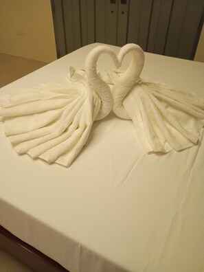 Exclusive Double Room | Individually furnished, desk, free WiFi, bed sheets - Salido Hotel Boracay (Boracay Island)