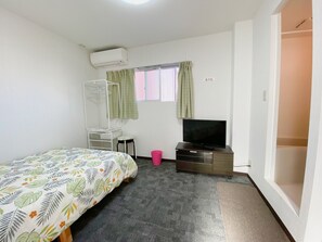 1 habitación y ropa de cama 