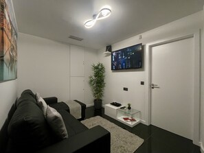 Smart TV - Sea and Sun 4 You – Jardins da Imperatriz (Funchal)