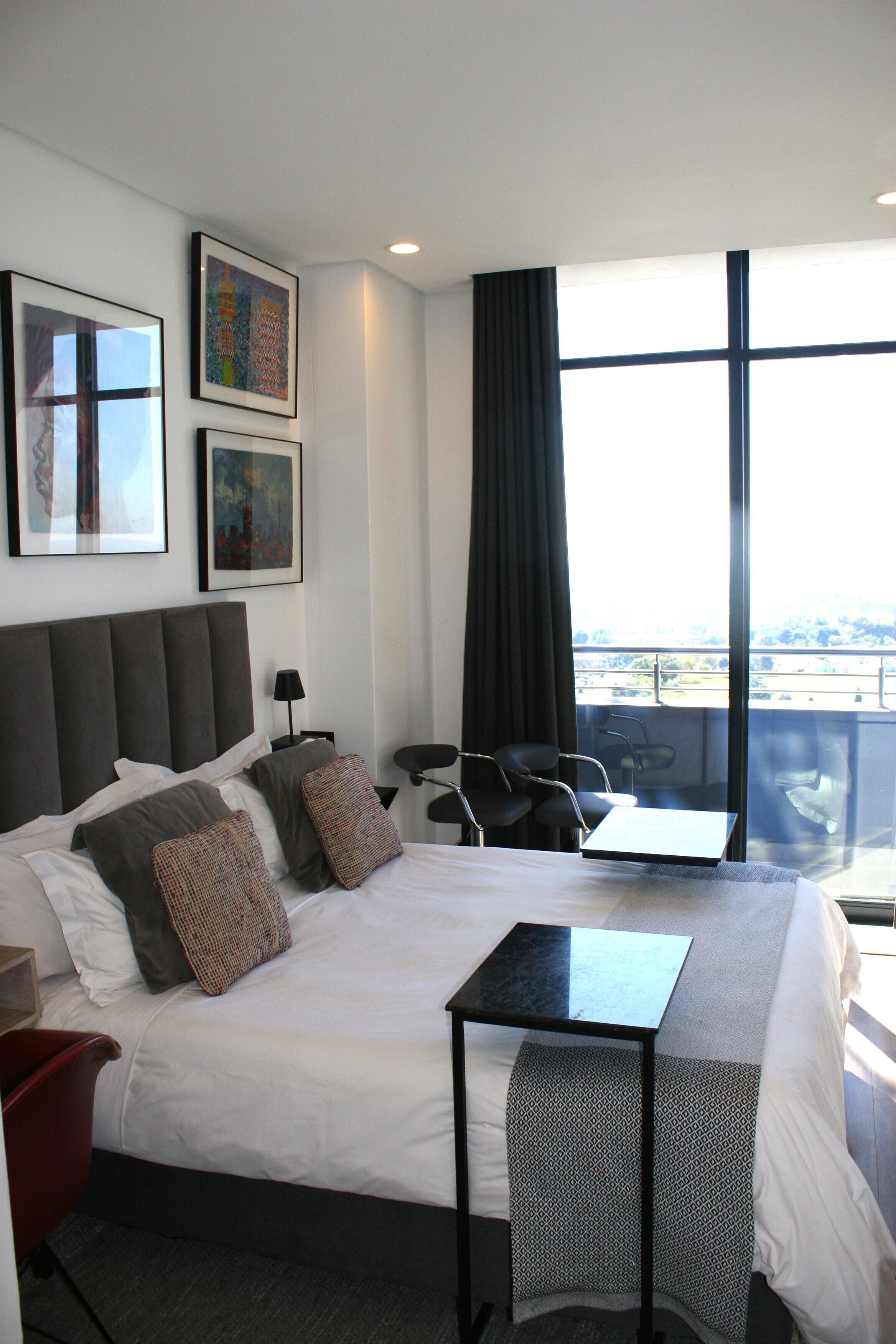 2 makuuhuonetta, silitysrauta/-lauta, Wi-Fi, vuodevaatteet