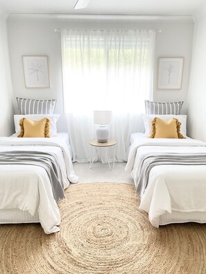 5 bedrooms, desk, iron/ironing board, travel cot