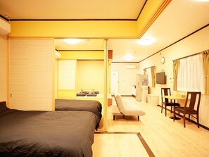 3 間睡房、書桌、免費 Wi-Fi、床單