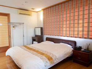 3 Schlafzimmer, Schreibtisch, kostenloses WLAN, Bettwäsche