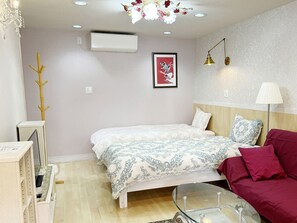 1 chambre, bureau, fer et planche à repasser, Wi-Fi