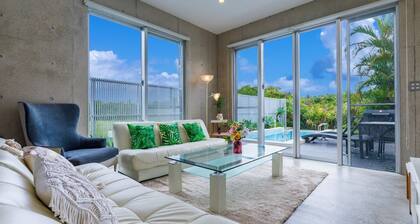 With pool BBQ grill Reserve a stylish 4LDK resort mansion surrounded by nature in Okinawa / Nakagami-gun Okinawa