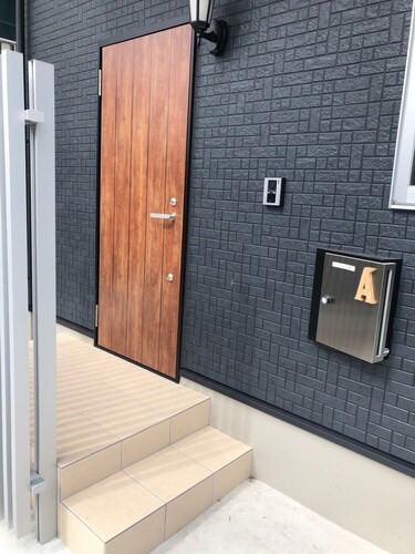 メゾネット花園A座2019年築戸建て　幕張メッセにバス直通！最寄駅まで徒歩2分！ / 千葉市 千葉県