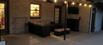 A Florida Oasis with a private pool! 15 minutes to Lego land!