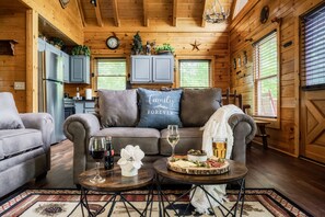Smart TV, fireplace, stereo