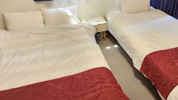 2 bedrooms, desk, free WiFi, bed sheets