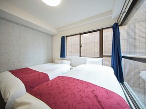 2 bedrooms, desk, free WiFi, bed sheets