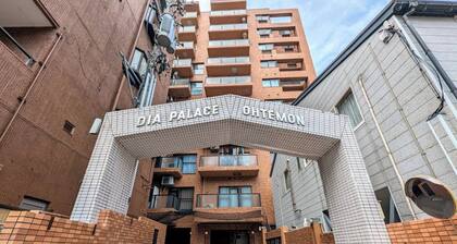 504 Double room with unit bath 1 queen bed Near Kanazawa Castle Park / Kanazawa Ishikawa