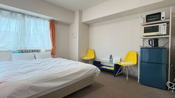 1 slaapkamer, een bureau, gratis wifi, beddengoed