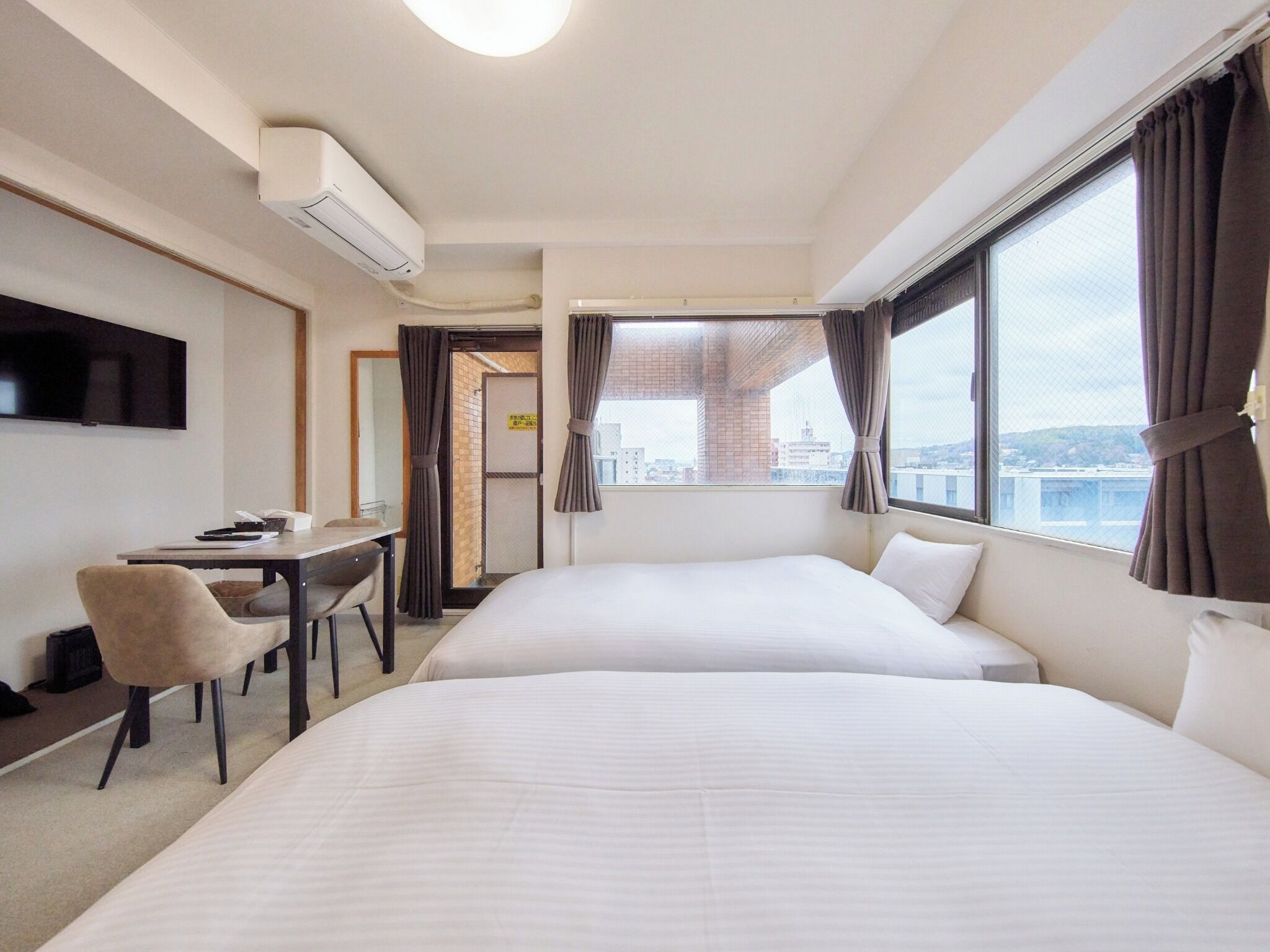 1 bedroom, desk, WiFi (free), bed sheets